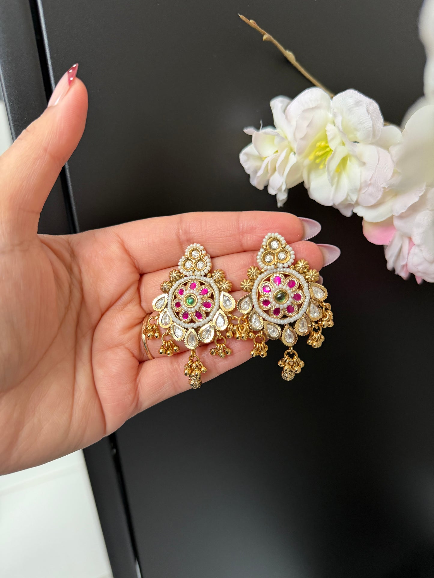 Hafsa Kundan Earrings