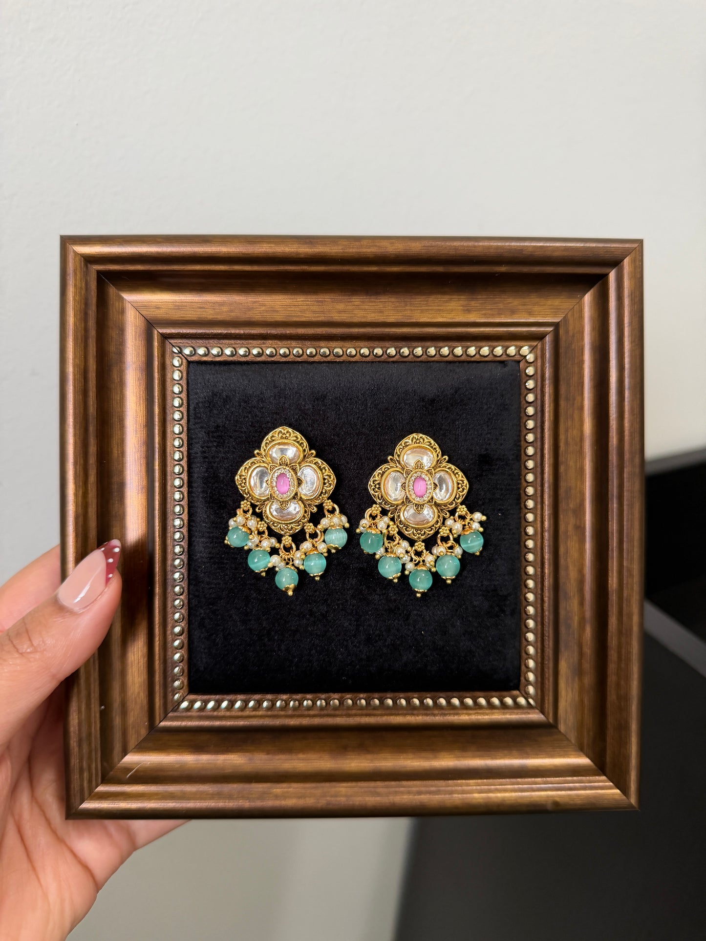 Tanvi Kundan Earrings