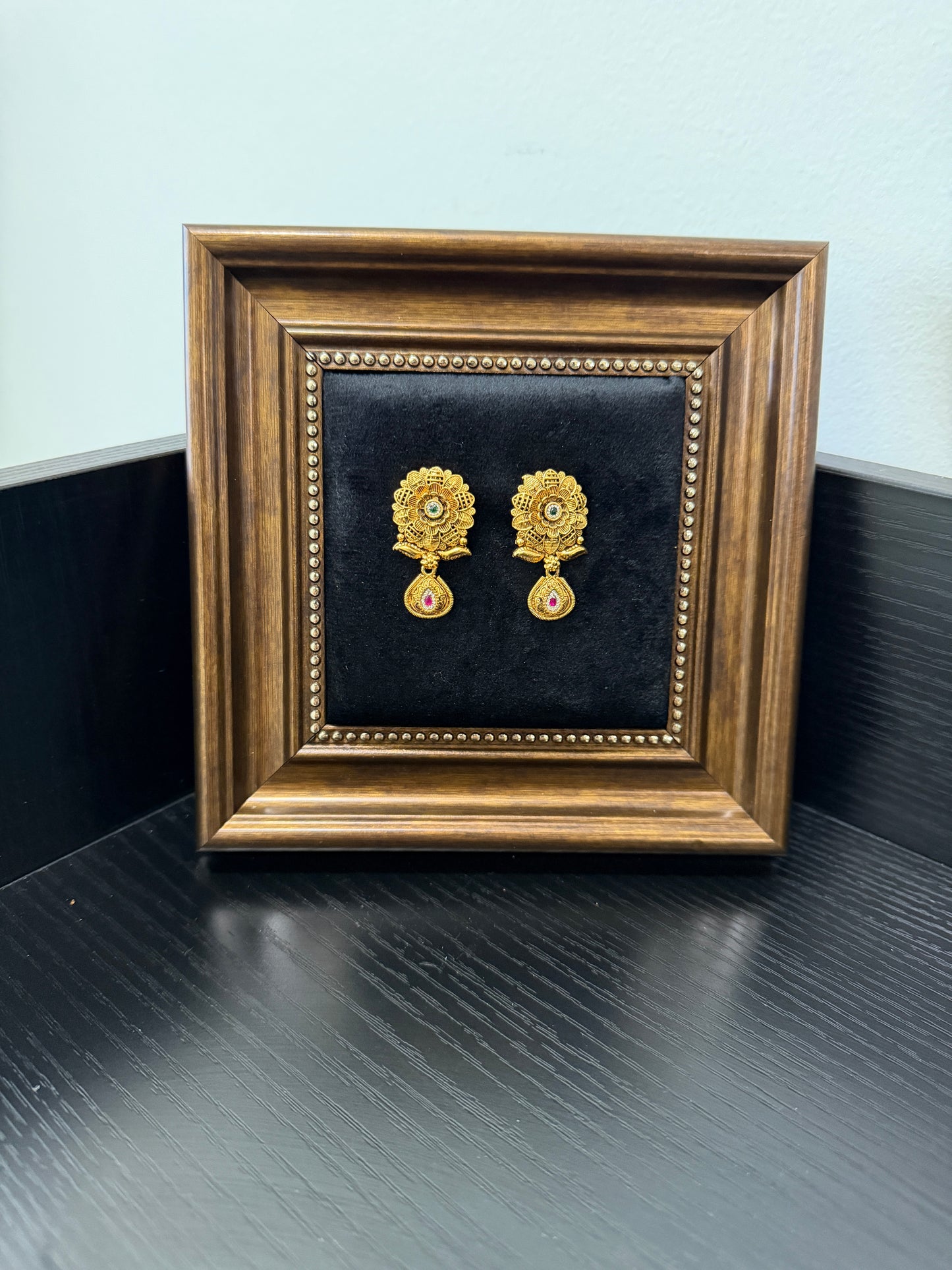 Inaaya Kundan Earrings