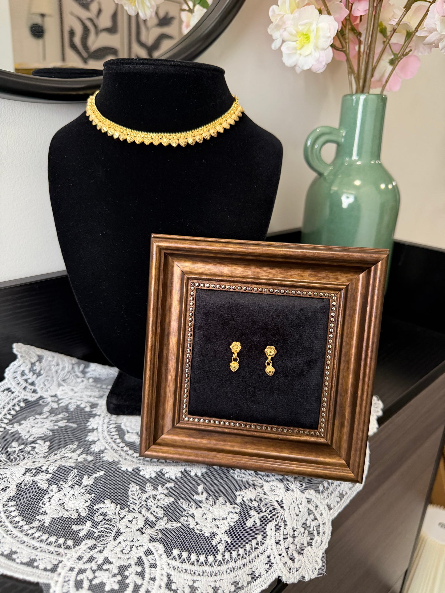 Nara Gold Look Alike Set