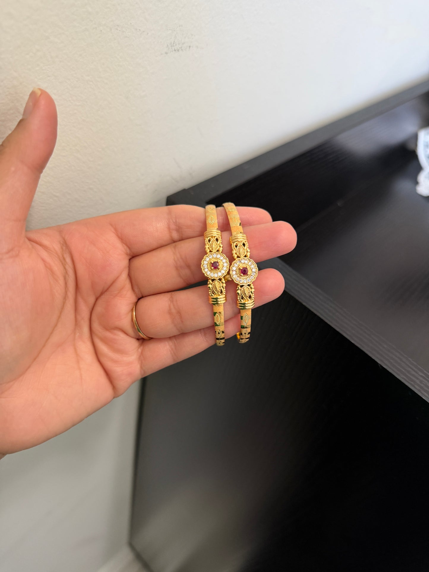 Manu Dailywear Bangles (Set of 2)